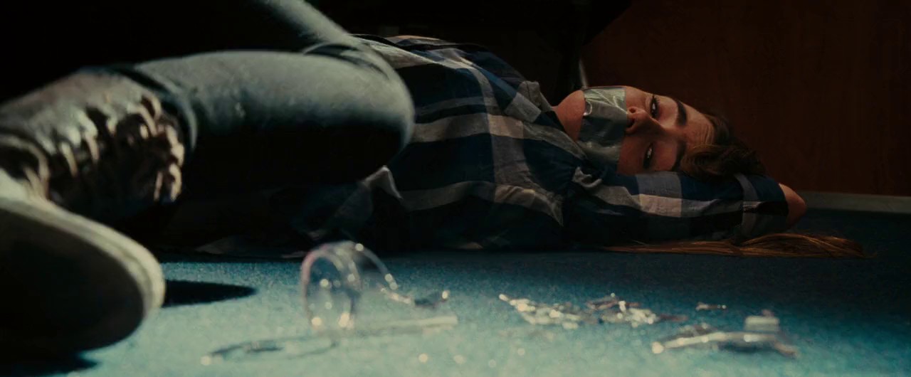 Abduction (2011) BluRay Hin + Eng + Tam + Tel 720p x264 AVC AAC 2.0 ESub.mkv.0003